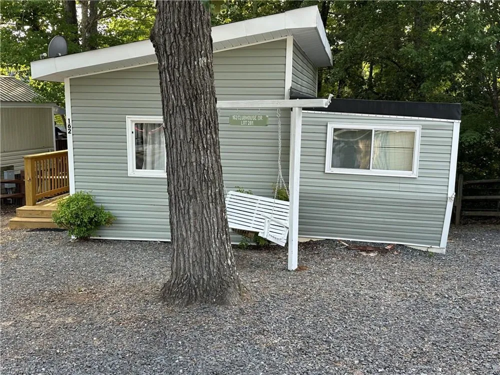 162 Club House Drive New London, NC 28127