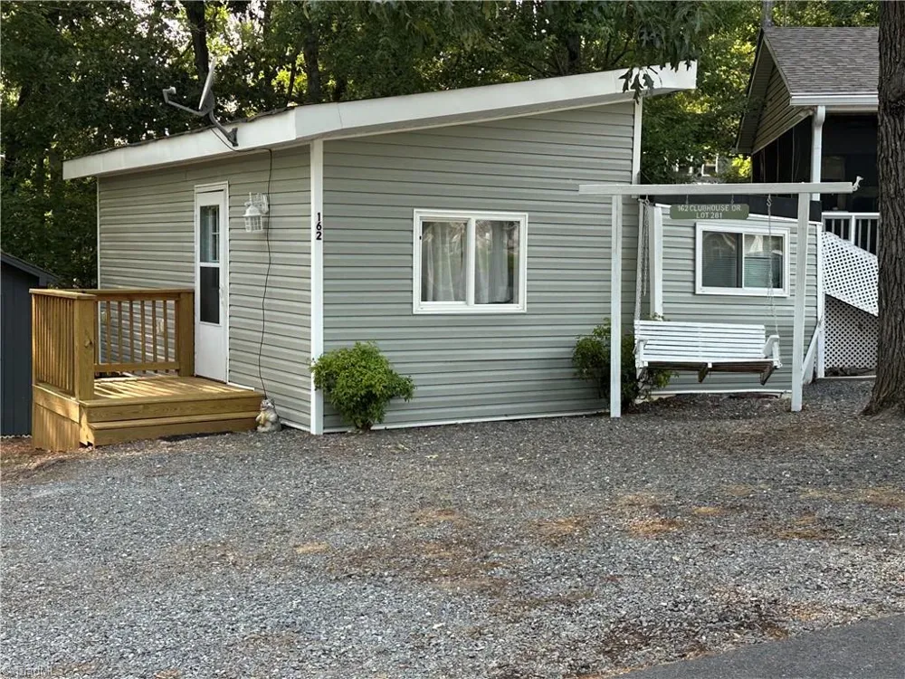 162 Club House Drive New London, NC 28127