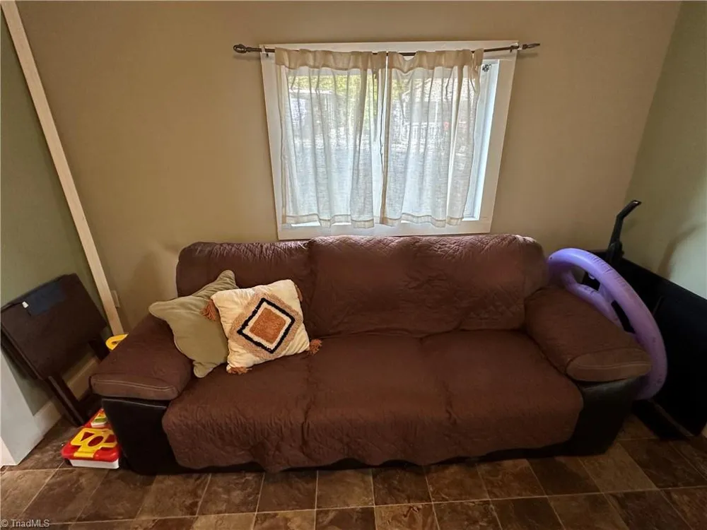 162 Club House Drive New London, NC 28127