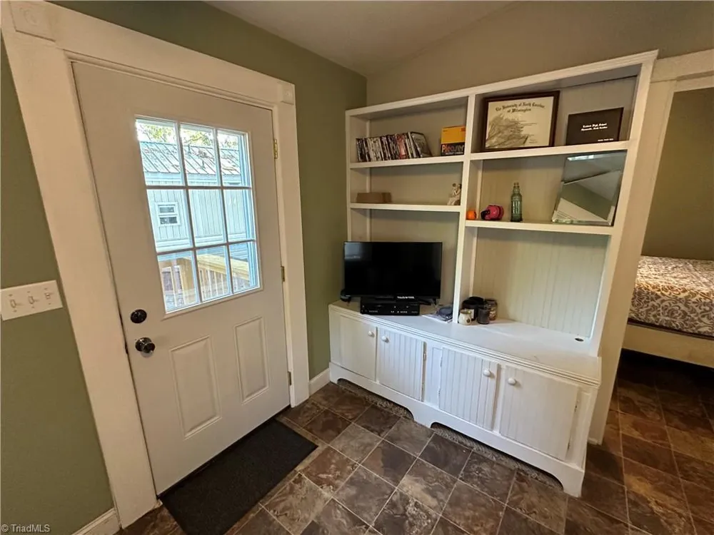 162 Club House Drive New London, NC 28127