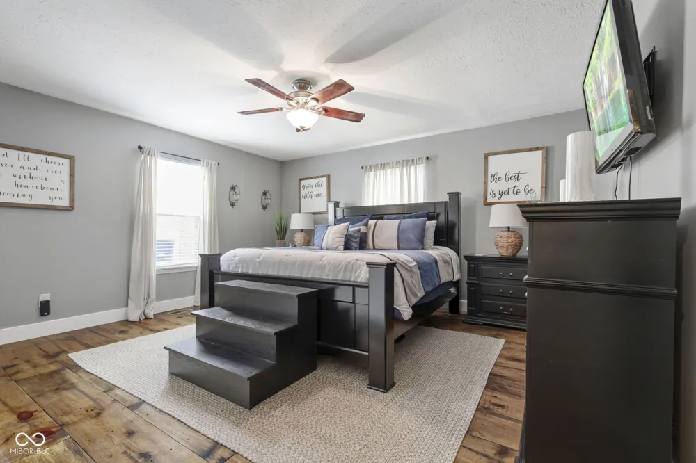 1223 Stave Oak Court Beech Grove, IN 46107