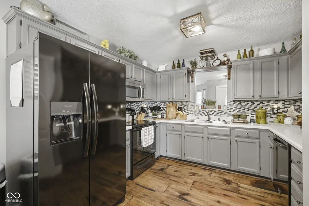 1223 Stave Oak Court Beech Grove, IN 46107