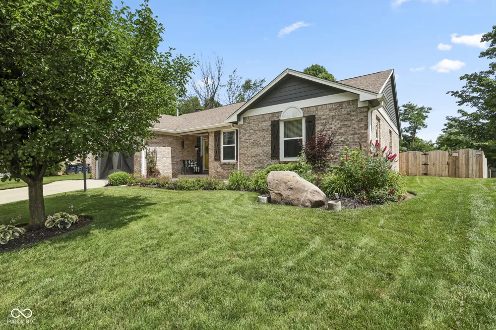 1223 Stave Oak Court Beech Grove, IN 46107