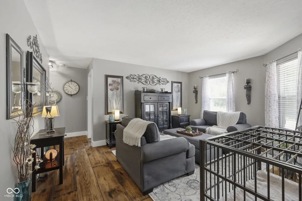 1223 Stave Oak Court Beech Grove, IN 46107