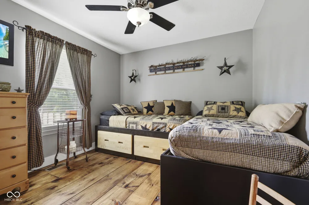 1223 Stave Oak Court Beech Grove, IN 46107