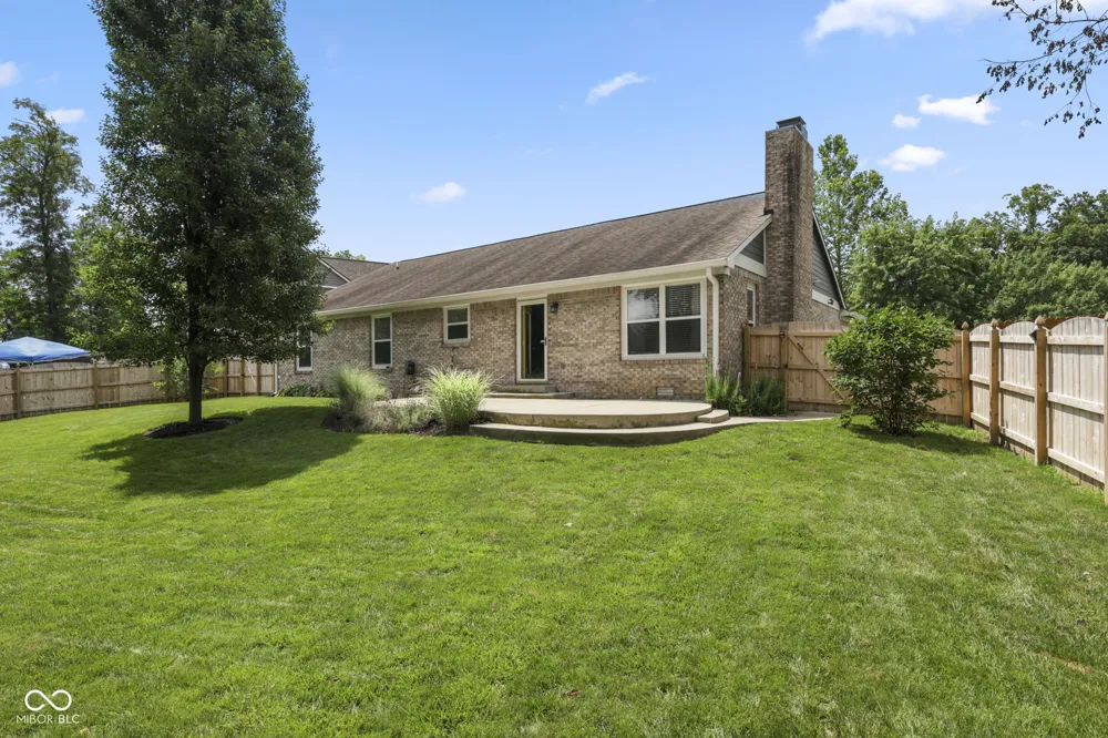 1223 Stave Oak Court Beech Grove, IN 46107