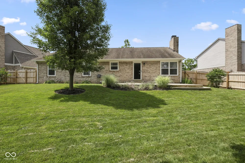 1223 Stave Oak Court Beech Grove, IN 46107