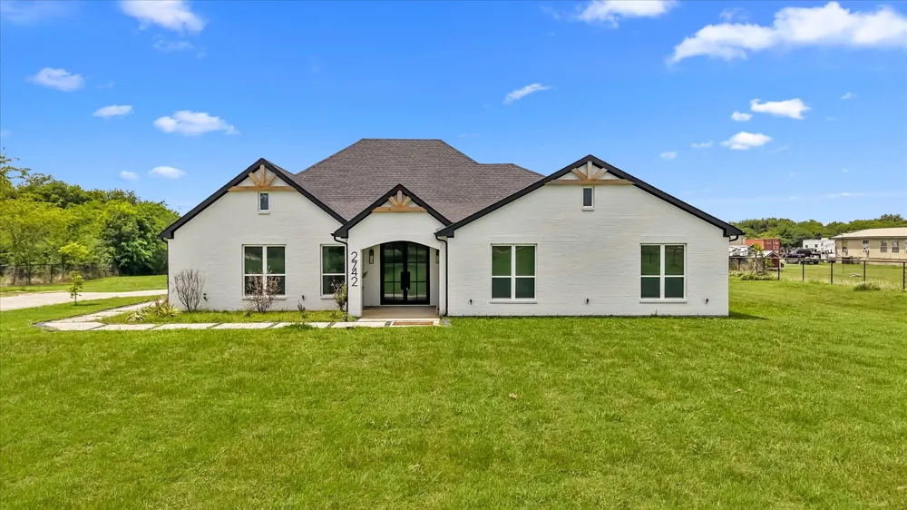 2742 Sundown Drive Kaufman, TX 75142