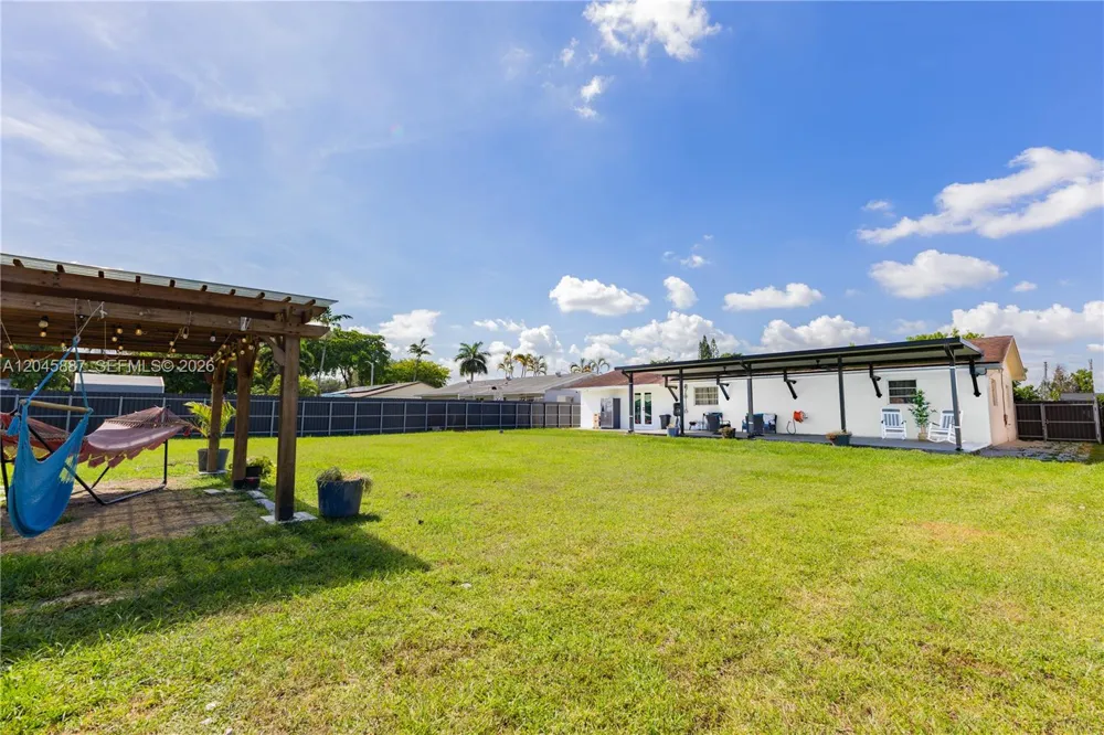 1721 NW 191st St Miami Gardens, FL 33056
