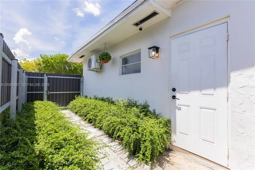 1721 NW 191st St Miami Gardens, FL 33056