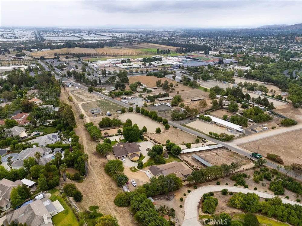 English Road Chino Hills, CA 91709