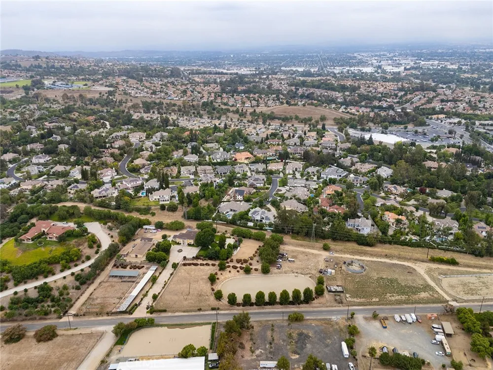 English Road Chino Hills, CA 91709