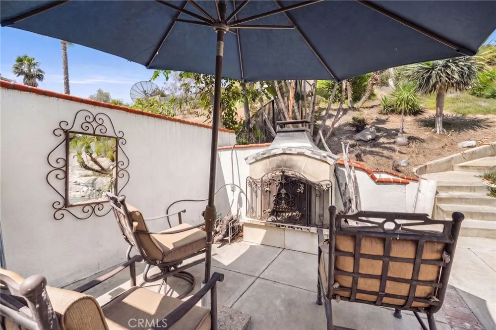 588 Hillsborough Way Corona, CA 92879