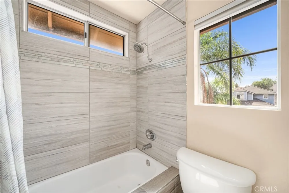 588 Hillsborough Way Corona, CA 92879