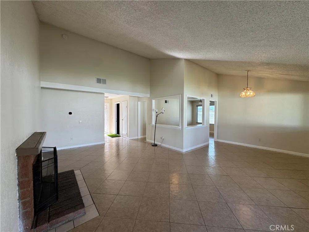 1792 Ann San Jacinto, CA 92583