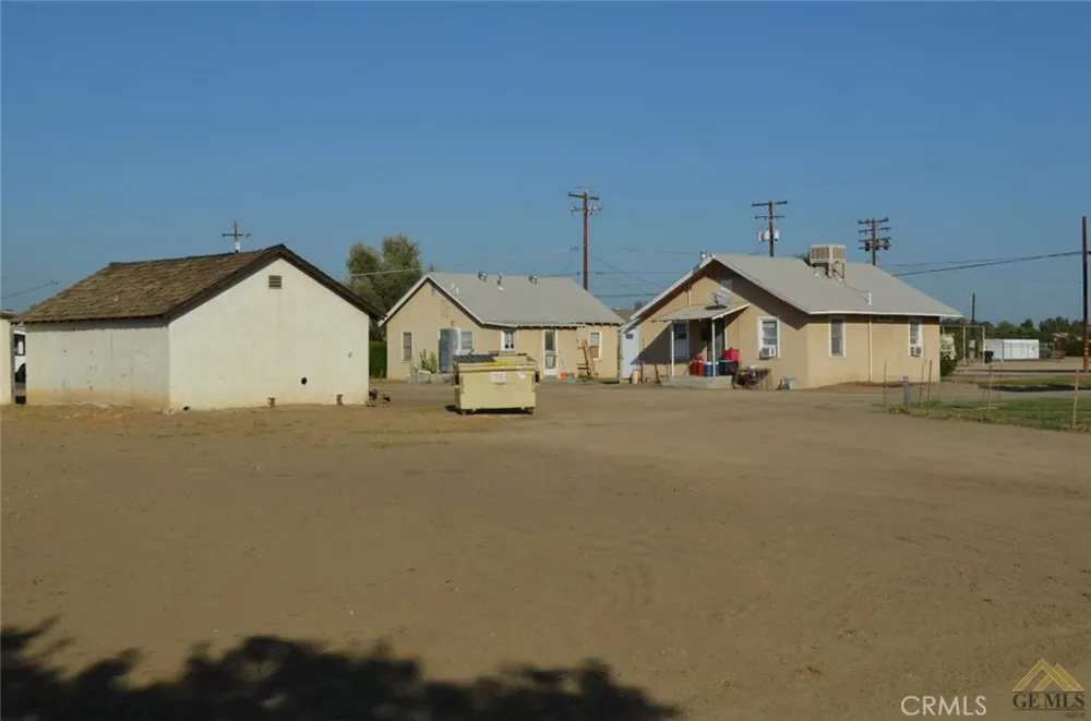 411 E Los Angeles Shafter, CA 93263