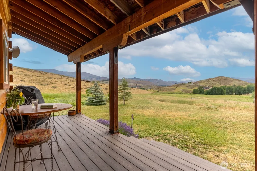 135 Hamilton Ranch Loop Winthrop, WA 98862