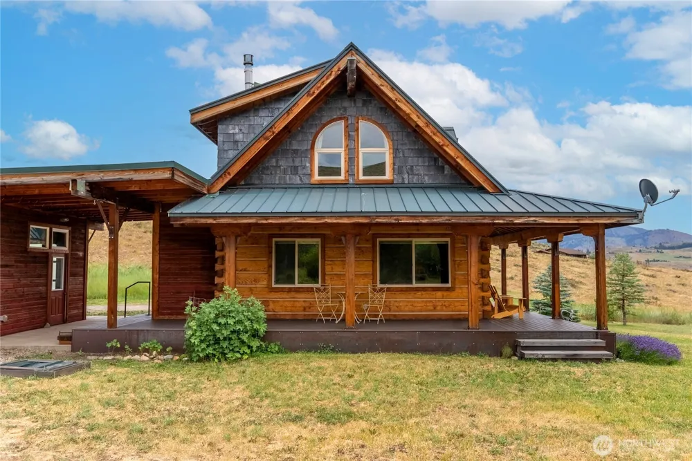 135 Hamilton Ranch Loop Winthrop, WA 98862
