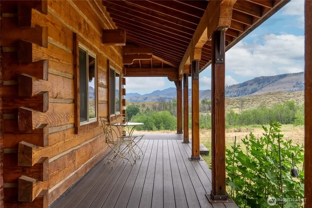 135 Hamilton Ranch Loop Winthrop, WA 98862
