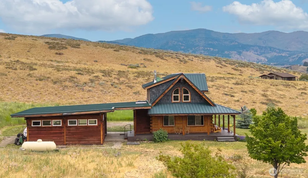 135 Hamilton Ranch Loop Winthrop, WA 98862