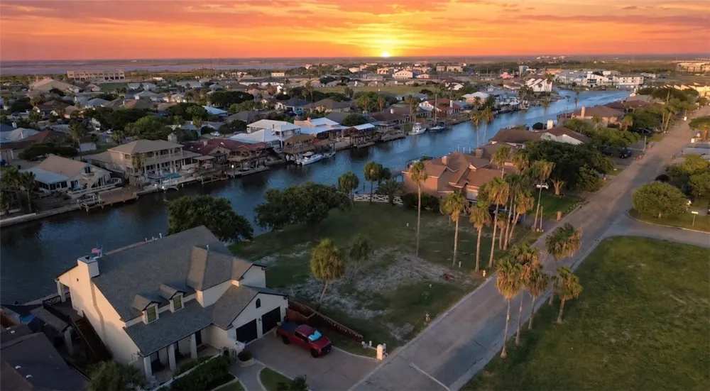 14006 Cabana Street Corpus Christi, TX 78418