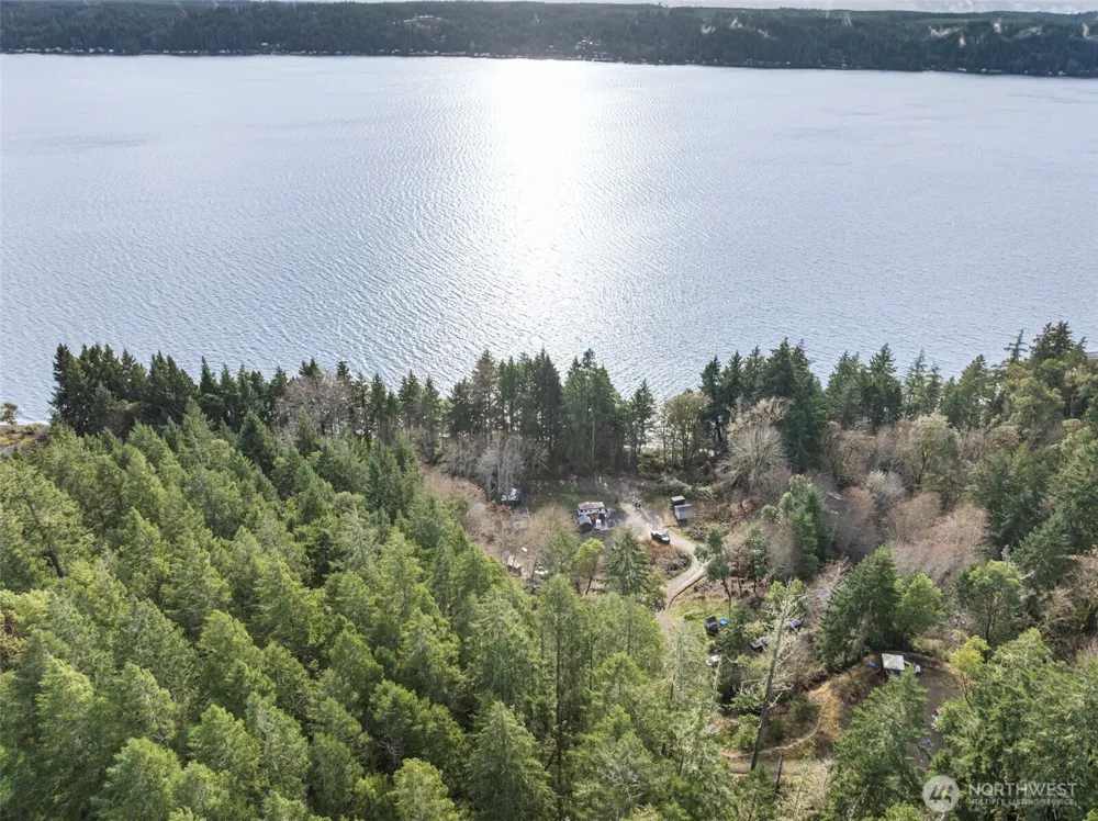 7364 NE North Shore Road Belfair, WA 98528