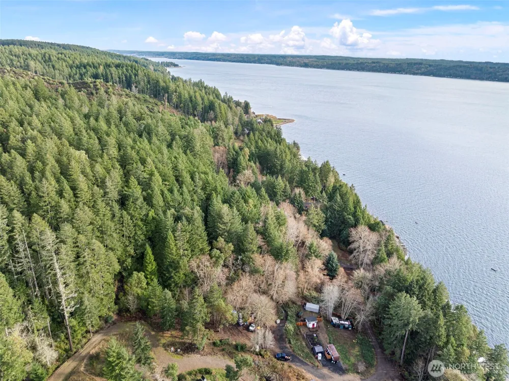7364 NE North Shore Road Belfair, WA 98528