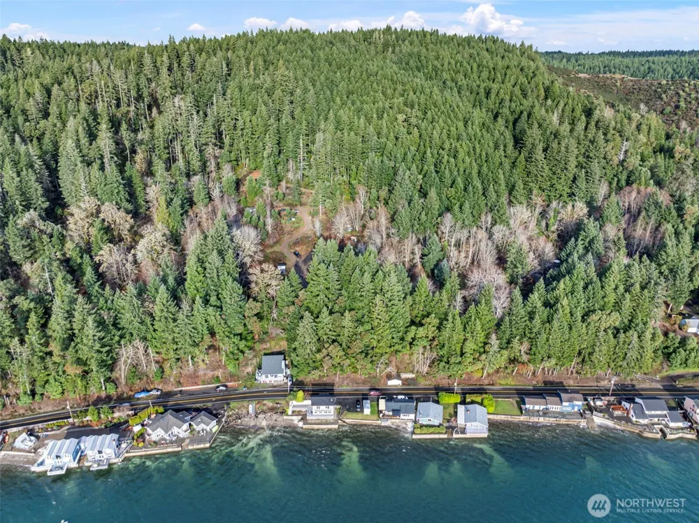 7364 NE North Shore Road Belfair, WA 98528