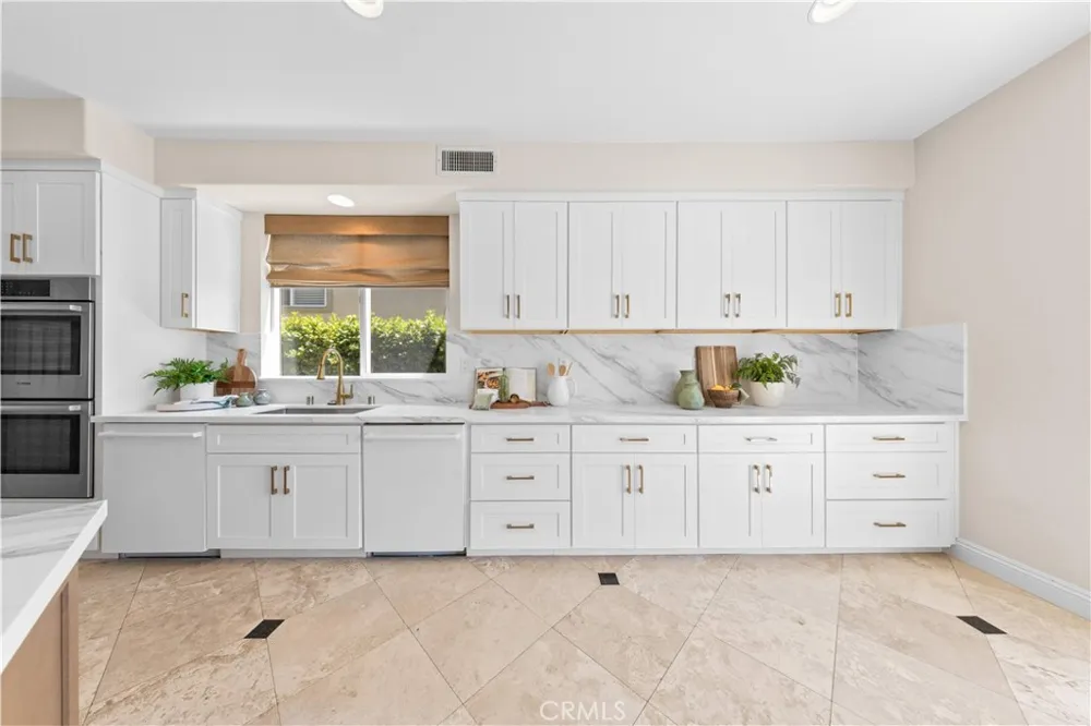 7 River Rock Coto de Caza, CA 92679