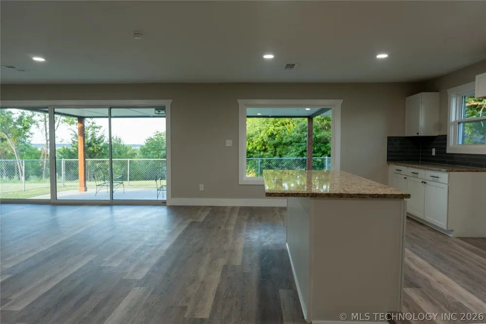6976 Lakeside Circle Kingston, OK 73439