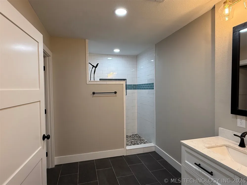 6976 Lakeside Circle Kingston, OK 73439
