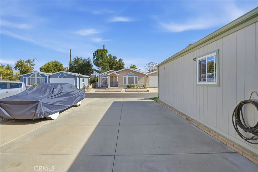 1481 Martinique Drive Hemet, CA 92543
