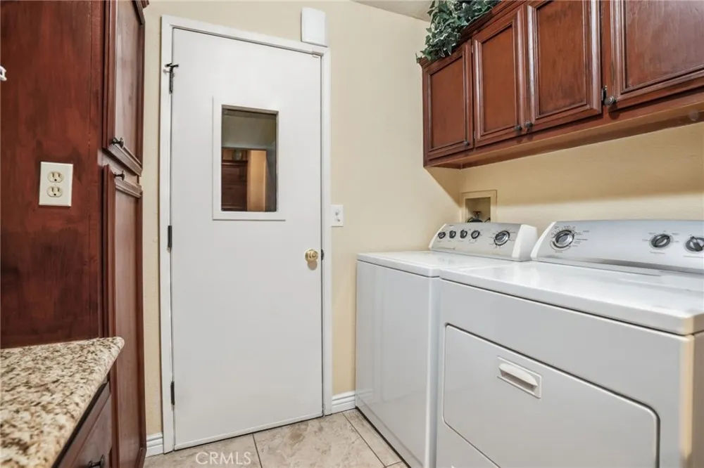 1481 Martinique Drive Hemet, CA 92543