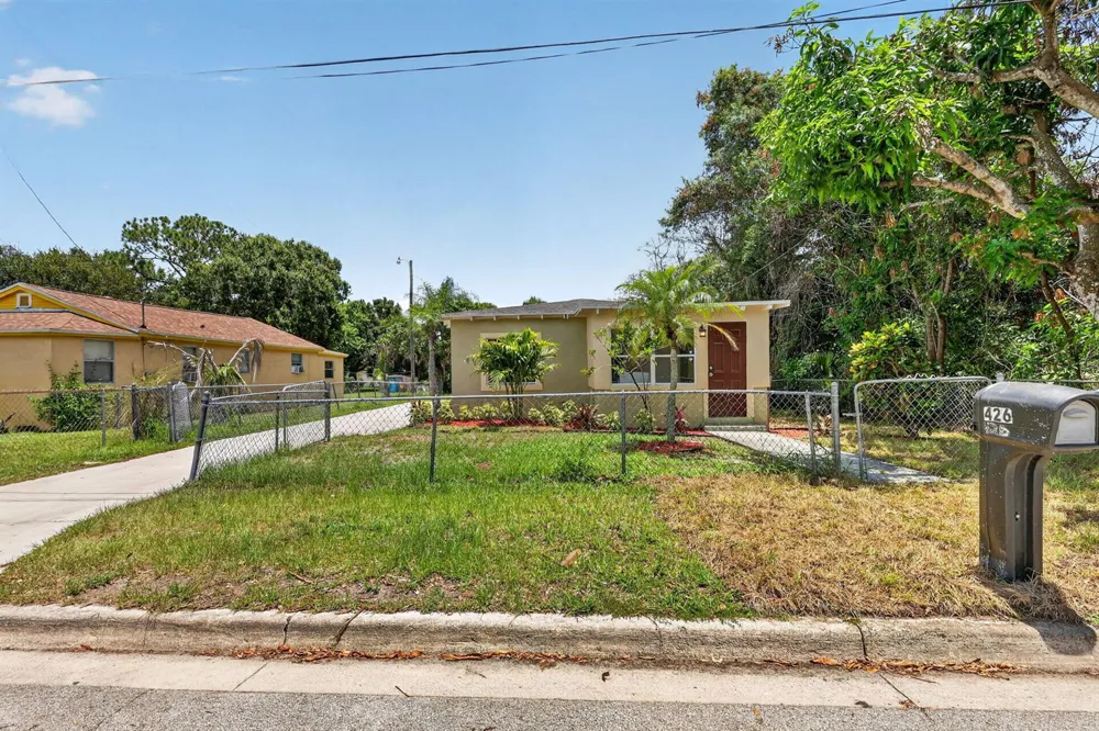426 19th Street Fort Pierce, FL 34950