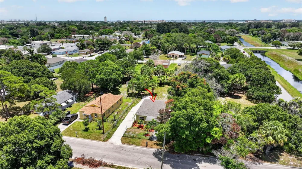 426 19th Street Fort Pierce, FL 34950