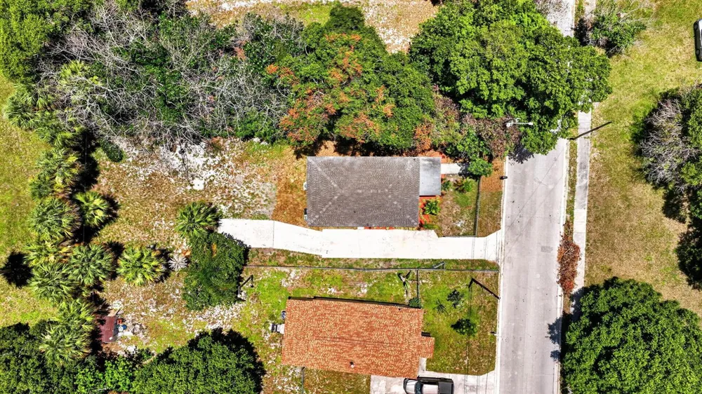 426 19th Street Fort Pierce, FL 34950