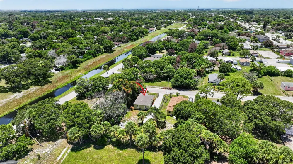 426 19th Street Fort Pierce, FL 34950