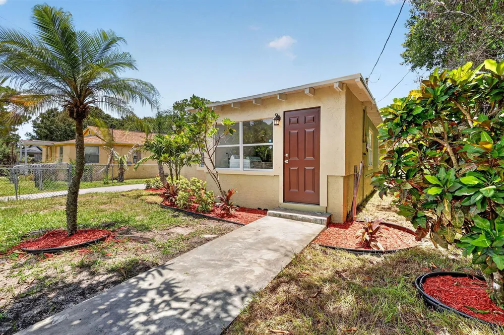 426 19th Street Fort Pierce, FL 34950