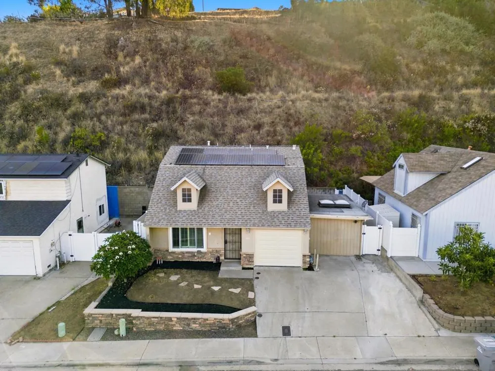1880 Hanford Dr San Diego, CA 92111