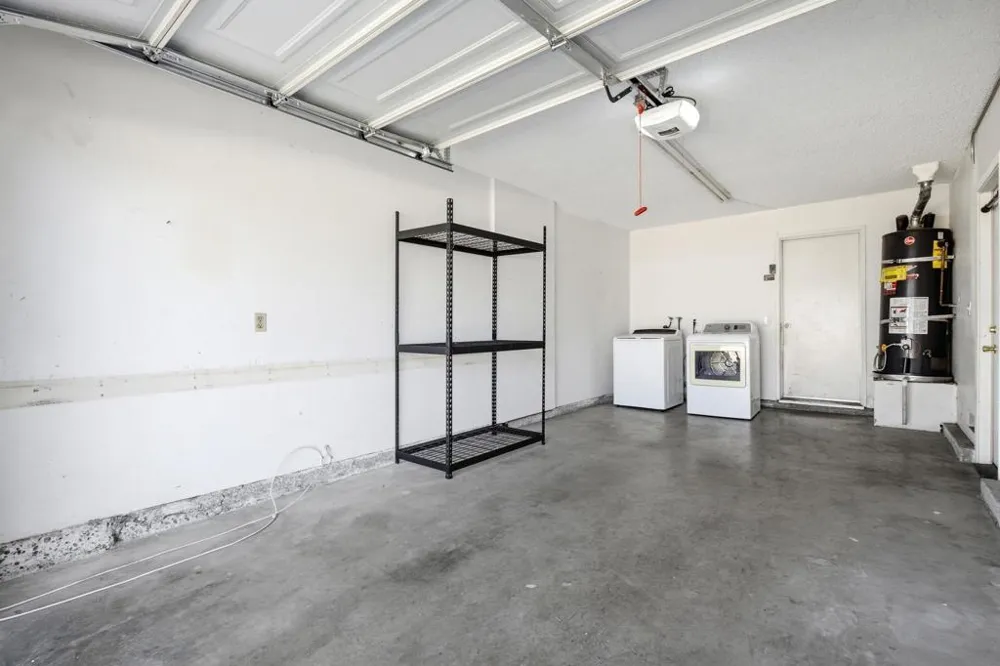 1880 Hanford Dr San Diego, CA 92111