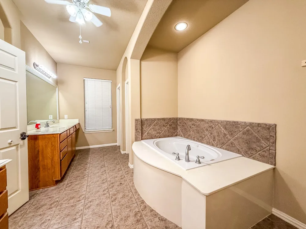 1528 Chestnut Drive Savannah, TX 76227