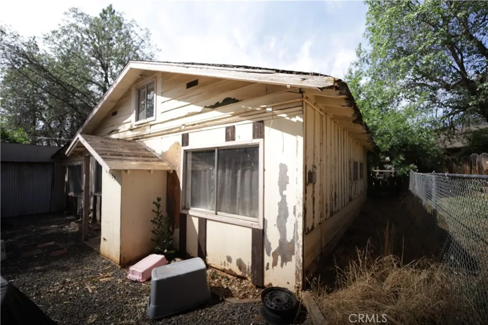 21713 2nd Burney, CA 96013