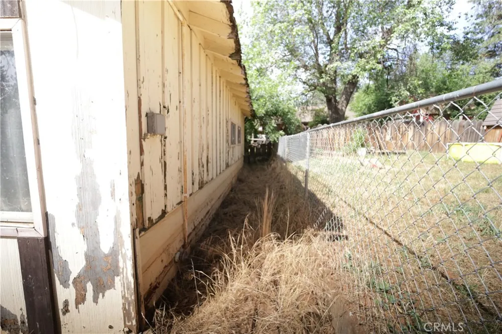 21713 2nd Burney, CA 96013