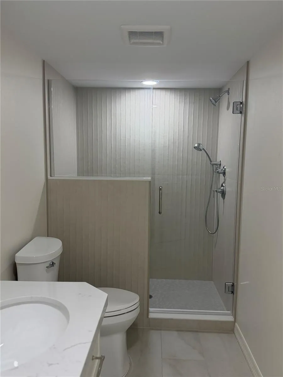 716 BAYWAY BOULEVARD #6 Clearwater Beach, FL 33767