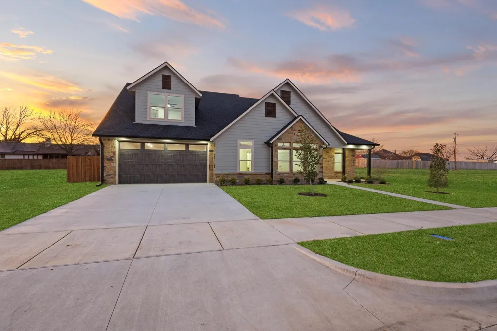 512 Bandera Drive Howe, TX 75459