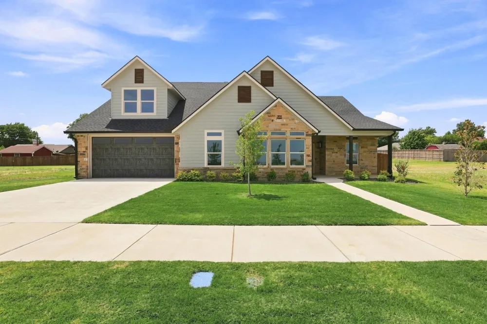 512 Bandera Drive Howe, TX 75459