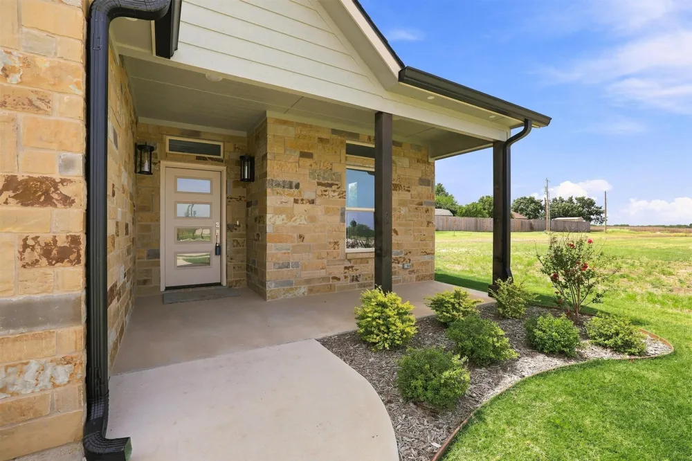 512 Bandera Drive Howe, TX 75459