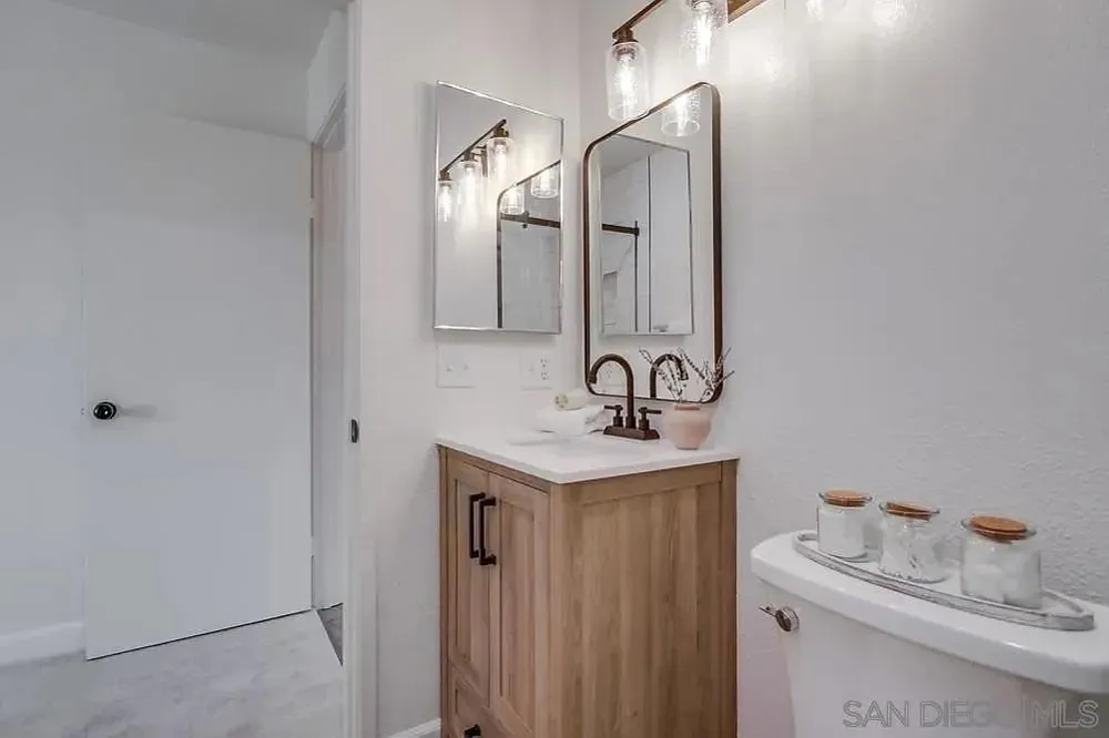 1874 Forestdale Encinitas, CA 92024