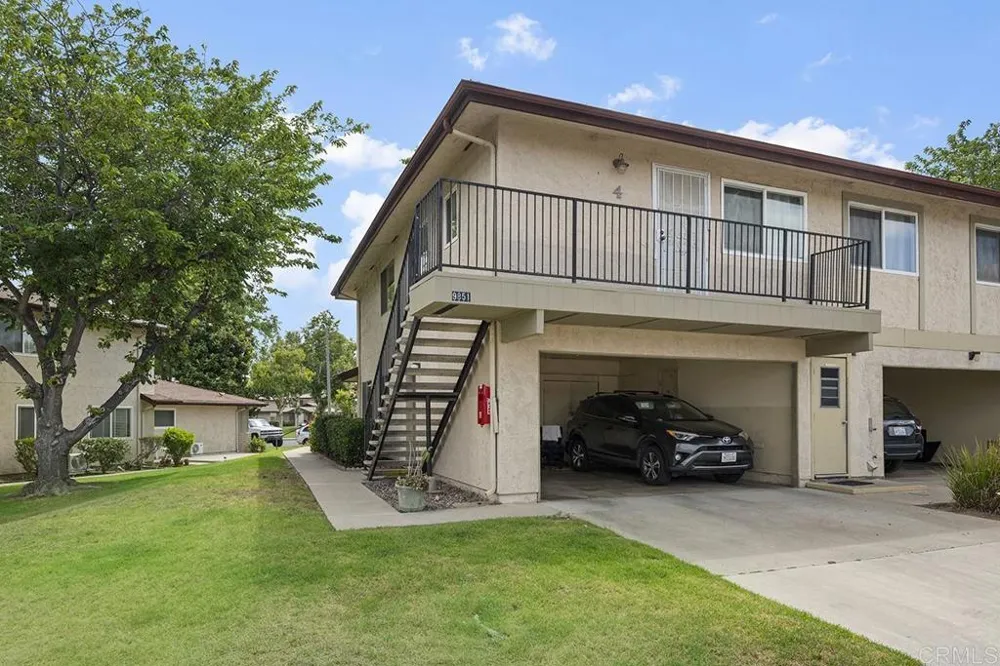 9851 Mission Viejo Ct #3 Santee, CA 92071