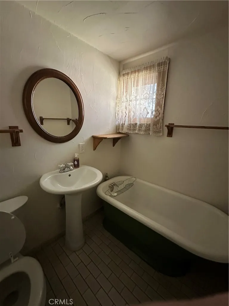 2030 Old Mammoth Mammoth Lakes, CA 93546